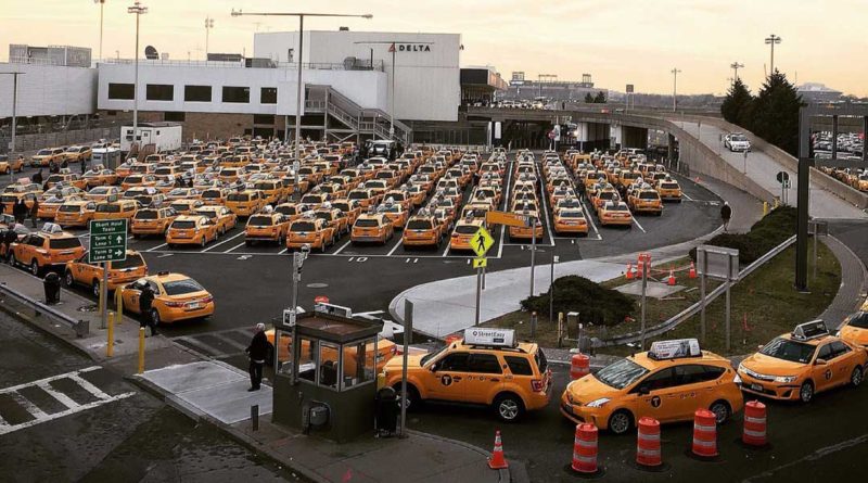 Taxis vs Uber at LaGuardia Airport